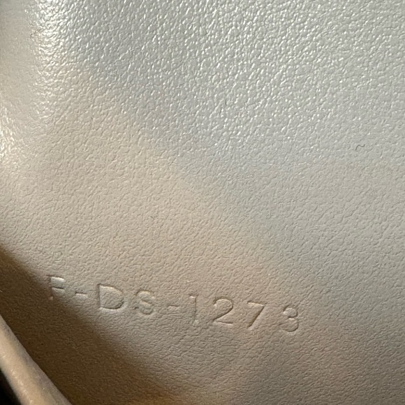 Celine Triomphe Large Wallet - Picture 9 of 9